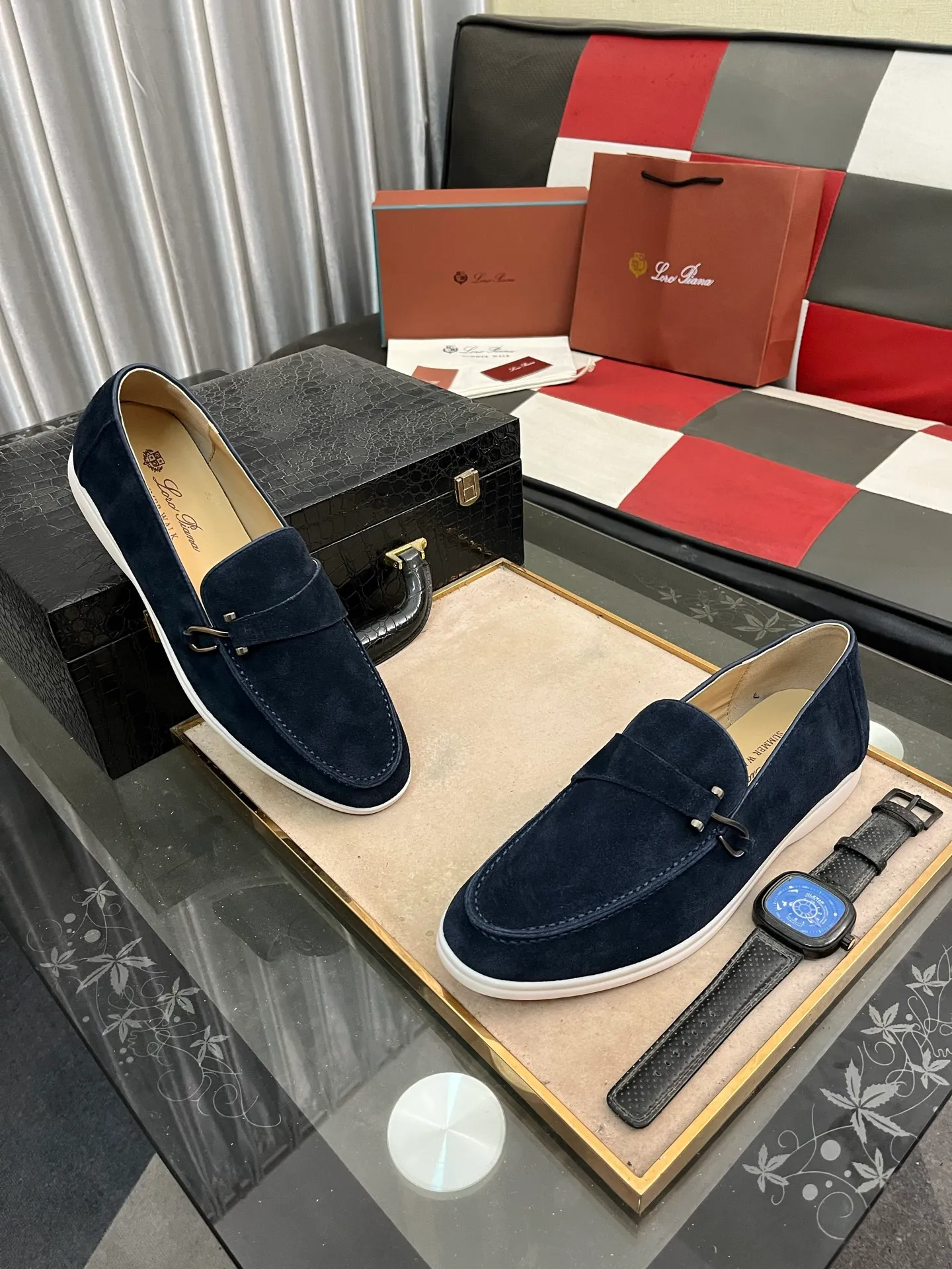 Men's Men's Shoes💰420⌚️⌚️【Loro Piana】LP couple's casual sneakers. Simple and fashionable, the upper is made of cow suede and leather. Sheepskin feet. Custom rubber sole. Size: Female 35-42 (35, 41, 42, 43 customized are non-refundable) Male 38-46 (45, 46 customized)